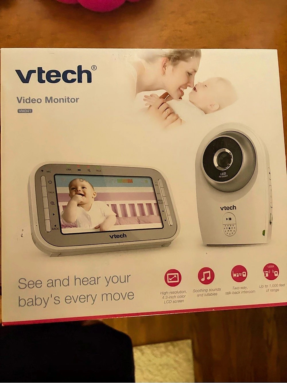 VTech Safe & Sound Full Color Video Monitor VM341